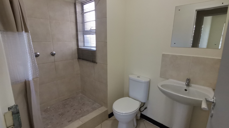 To Let 3 Bedroom Property for Rent in Beacon Bay Eastern Cape